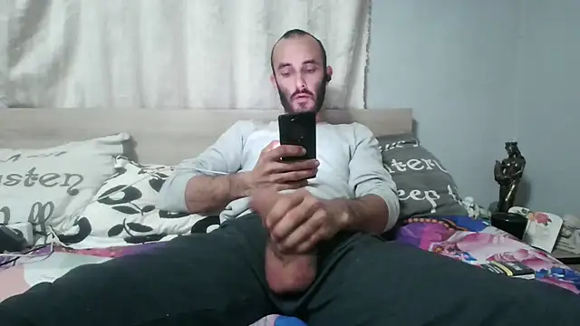 kisandgioni online show from January 4, 9:41 pm