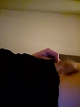 Bombelek1234 online show from January 18, 12:34 am