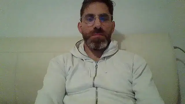 Snapshot of alcatraz009 chatting on January 20, 10:26 pm alcatraz009 online show from January 20, 10:26 pm