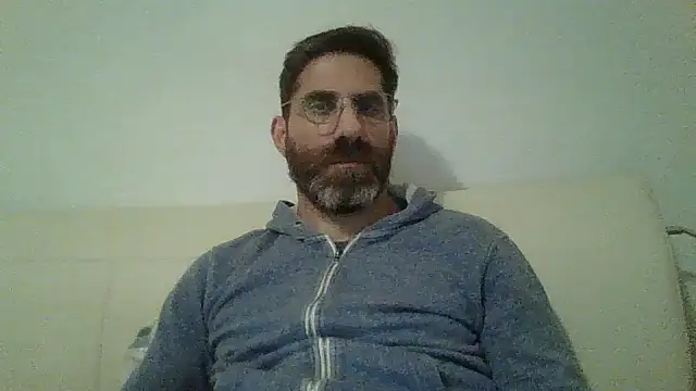 Snapshot of alcatraz009 chatting on December 30, 10:34 pm alcatraz009 online show from December 30, 10:34 pm