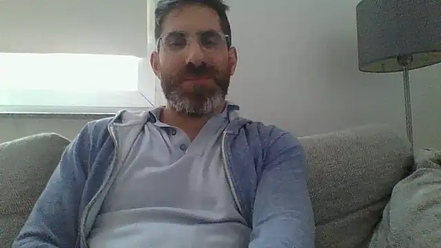 Snapshot of alcatraz009 chatting on February 7, 12:06 pm alcatraz009 online show from February 7, 12:06 pm