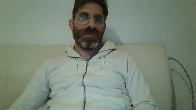 Snapshot of alcatraz009 chatting on January 2, 9:50 pm alcatraz009 online show from January 2, 9:50 pm