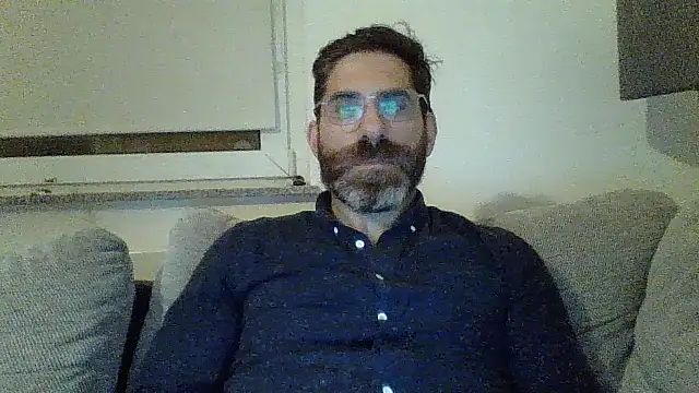 Snapshot of alcatraz009 chatting on January 4, 9:41 pm alcatraz009 online show from January 4, 9:41 pm