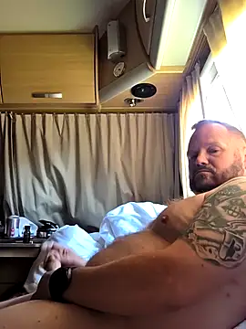 stocky42 online show from May 2, 9:45 am