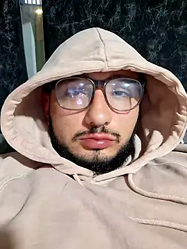 Nene1325 online show from February 2, 7:30 am