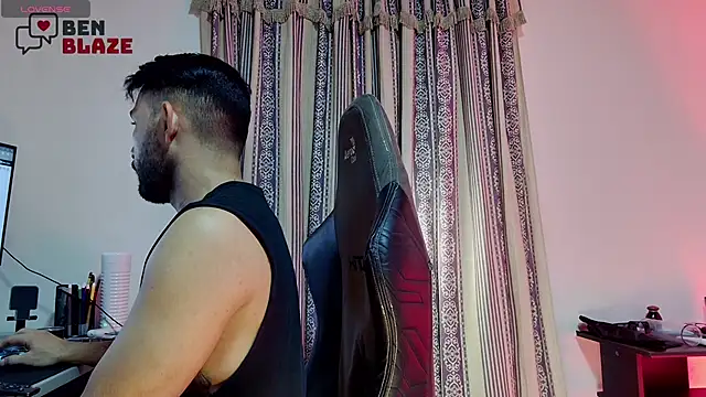 BEN BLAZE online show from December 13, 10:23 pm