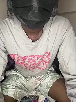 Snapshot of mahiking chatting on March 17, 6:00 pm mahiking online show from March 17, 6:00 pm