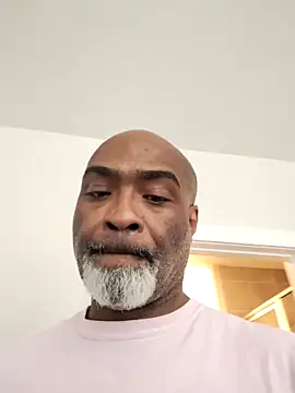 sinnernoir online show from April 7, 7:03 pm