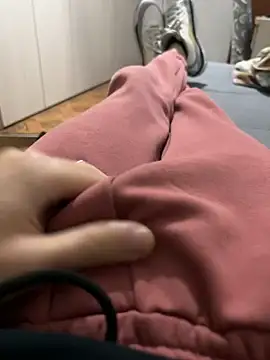 93moro online show from January 3, 4:48 pm