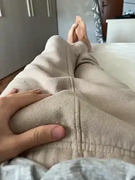 93moro online show from January 1, 11:38 am