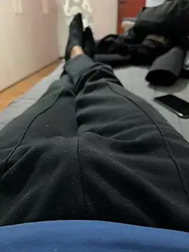 93moro online show from December 22, 9:42 pm