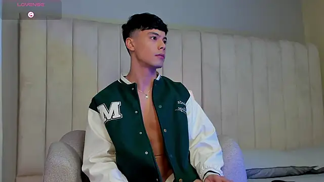 Dammon Stallion online show from December 18, 4:25 pm