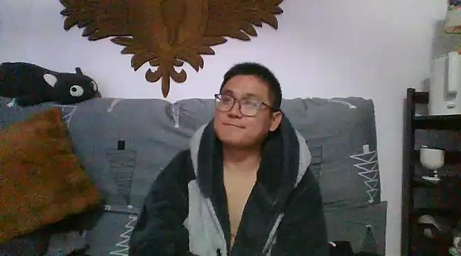 866532 online show from December 26, 12:59 pm