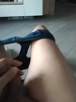 Dannydy2015 online show from December 17, 2:52 am