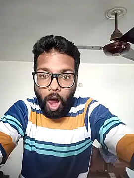 Snapshot of x_starmohit chatting on January 24, 7:19 am x starmohit online show from January 24, 7:19 am