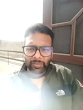 Snapshot of x_starmohit chatting on December 22, 7:33 am x starmohit online show from December 22, 7:33 am