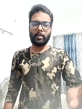 Snapshot of x_starmohit chatting on February 7, 7:18 am x starmohit online show from February 7, 7:18 am