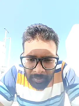 Snapshot of x_starmohit chatting on January 8, 8:27 am x starmohit online show from January 8, 8:27 am