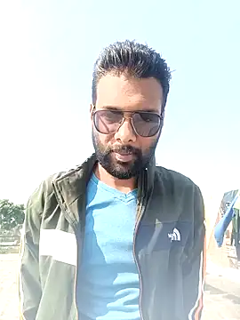 Snapshot of x_starmohit chatting on January 13, 6:27 am x starmohit online show from January 13, 6:27 am