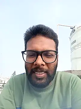 Snapshot of x_starmohit chatting on January 16, 5:42 am x starmohit online show from January 16, 5:42 am