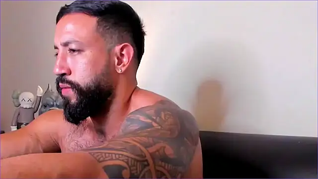 BradLeon  online show from December 21, 2:08 am