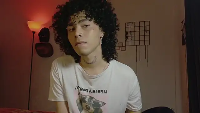 seven7xis online show from February 21, 2:01 am