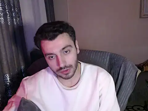 handsomeee04 online show from January 7, 10:26 pm