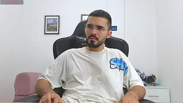 Massimoo 07 online show from December 19, 10:07 pm