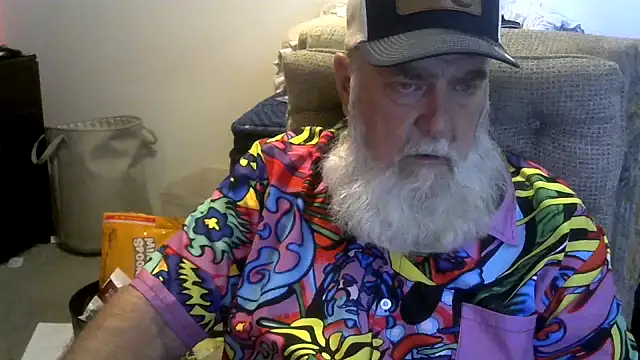 viejo oso online show from August 6, 9:43 pm