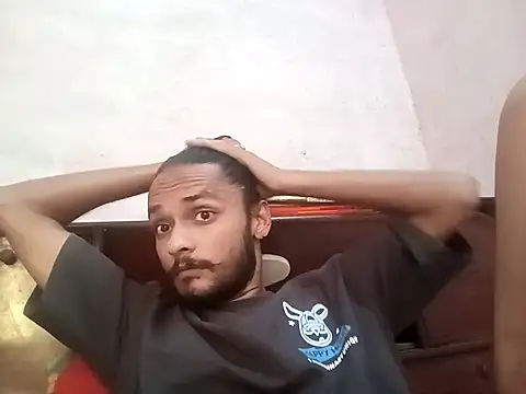 Snapshot of IamRentedBoybfriend chatting on September 24, 1:27 am IamRentedBoybfriend online show from September 24, 1:27 am