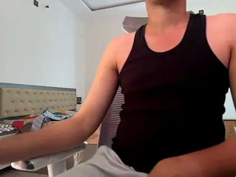 Snapshot of thewhitedickboyx1 chatting on January 10, 8:51 am thewhitedickboyx1 online show from January 10, 8:51 am