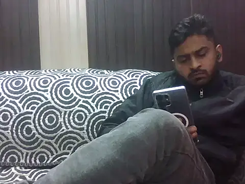 indihotguy online show from February 1, 7:23 pm