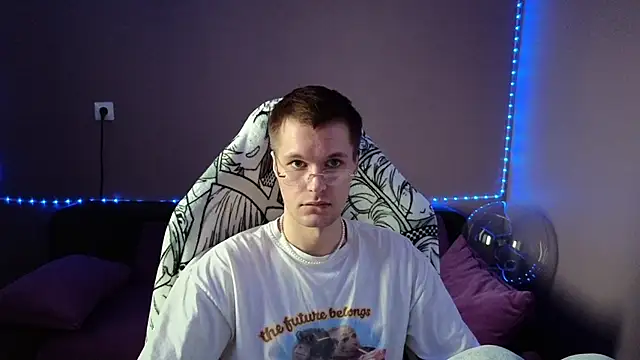 Leonnextdoor online show from January 9, 6:27 am