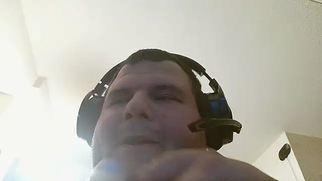 Snapshot of Hackensackneil chatting on January 5, 11:01 pm Hackensackneil online show from January 5, 11:01 pm