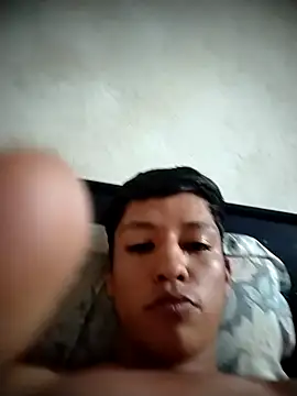 Snapshot of MartzJJ chatting on October 2, 3:21 am MartzJJ online show from October 2, 3:21 am