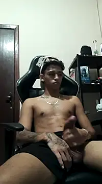 Snapshot of MALIK-PARVATI chatting on January 9, 4:08 am MALIK-PARVATI online show from January 9, 4:08 am