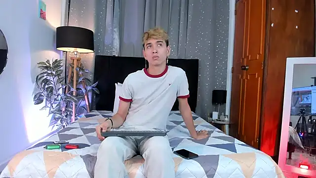 Brian-Ausslos online show from February 4, 4:26 am