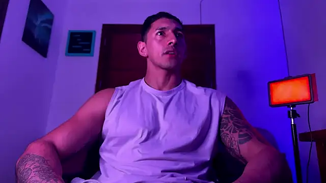 Joylopez fit online show from November 7, 2:53 pm