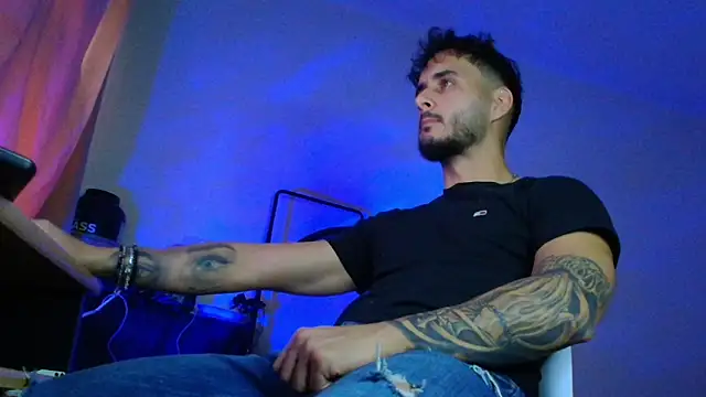 XanderCage99 online show from November 6, 7:55 am