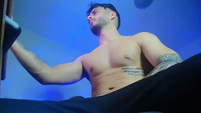 XanderCage99 online show from March 21, 4:39 am