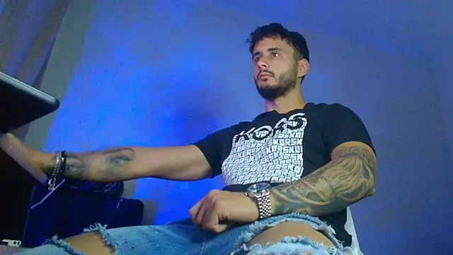 XanderCage99 online show from September 22, 3:28 am