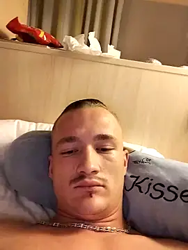 Snapshot of frankthefuck69 chatting on October 16, 6:38 pm frankthefuck69 online show from October 16, 6:38 pm