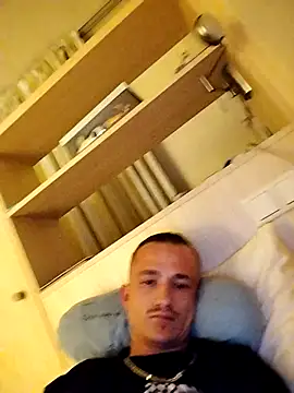 Snapshot of frankthefuck69 chatting on October 15, 6:37 pm frankthefuck69 online show from October 15, 6:37 pm