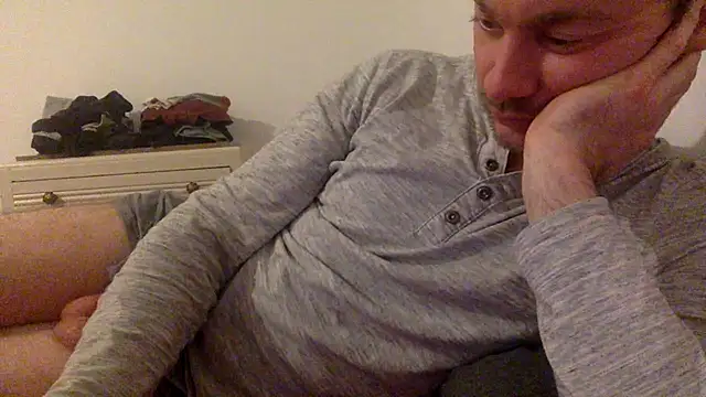Snapshot of coquin5995 chatting on March 14, 10:25 pm coquin5995 online show from March 14, 10:25 pm