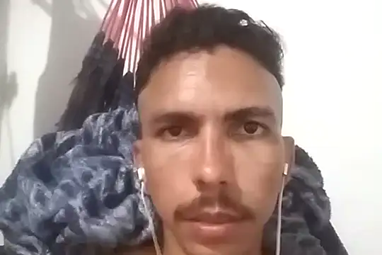 MagrinhoSaradoo online show from February 10, 1:46 am