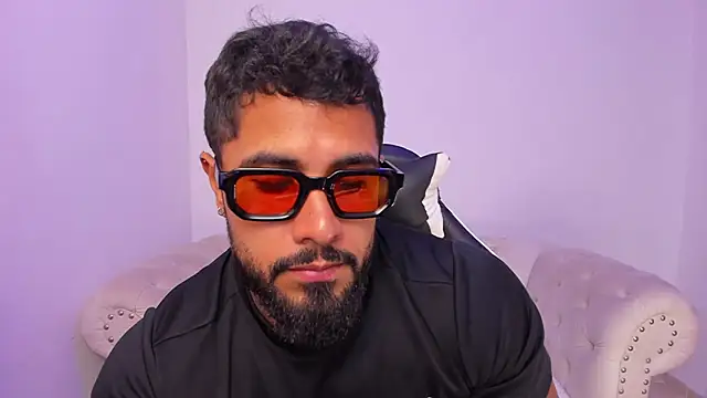 Santiago huntt online show from March 16, 8:35 pm