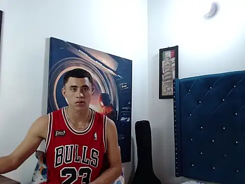 Cris steban1 online show from February 15, 5:46 am