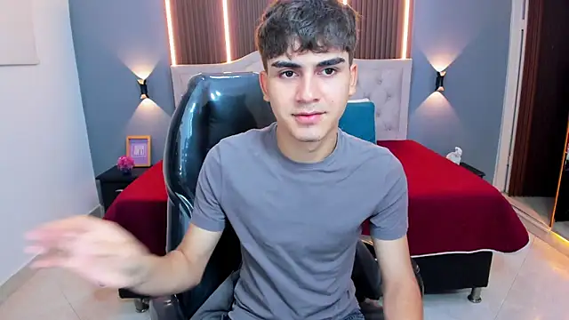 Tommy18   online show from February 15, 3:57 am