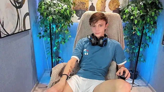 John Weasley online show from October 17, 7:45 am