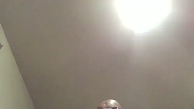 Snapshot of MrDaddyBbSnake chatting on October 26, 5:09 am MrDaddyBbSnake online show from October 26, 5:09 am